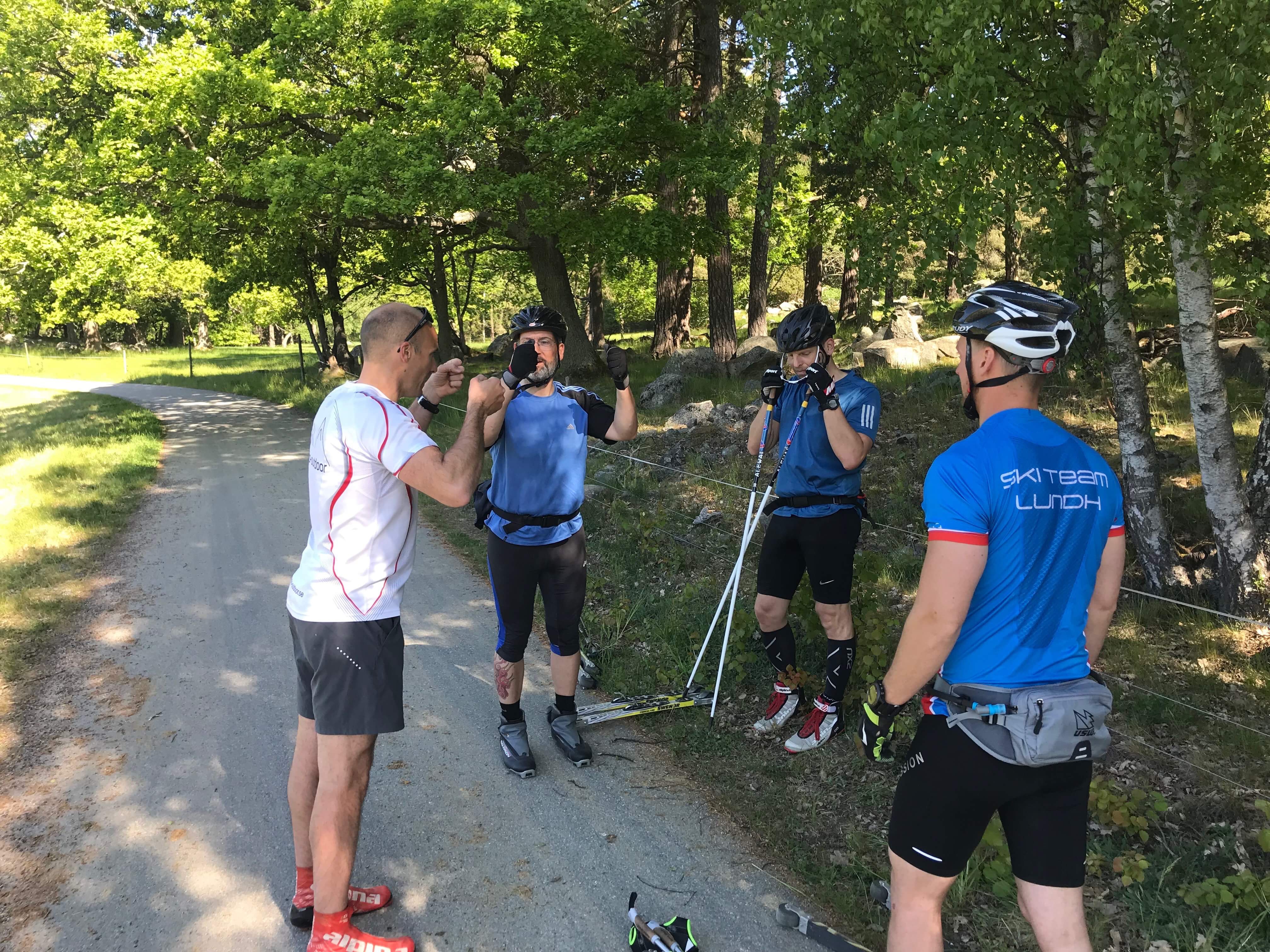 Rullskidåkare utvecklar diagonalåkning och stakningsteknik på kurs i Stockholm